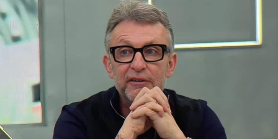 Declaração corajosa de Neto, da Band, assume cirurgia por conta do pênis (Foto: Reprodução/ YouTube) Declaração corajosa de Neto, da Band, assume cirurgia por conta do pênis (Foto: Reprodução/ YouTube)