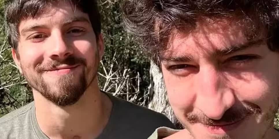Johnny Massaro com o ex, o ator e modelo Miguel Ferrari — Foto - reprodução - instagram Johnny Massaro com o ex, o ator e modelo Miguel Ferrari — Foto - reprodução - instagram