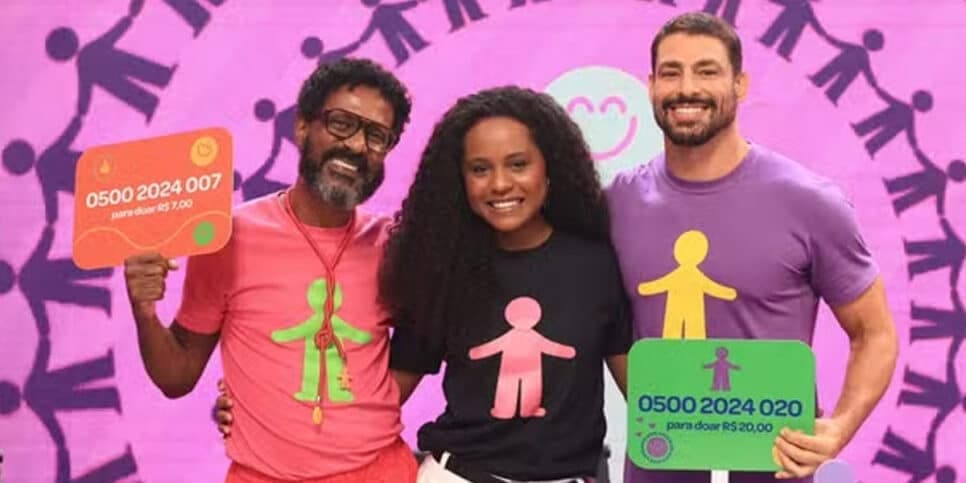 Luis Miranda, Duda Santos e Cauã Reymond no Mesão do Criança Esperança — Foto - Globo - Thais Magalhães Luis Miranda, Duda Santos e Cauã Reymond no Mesão do Criança Esperança — Foto - Globo - Thais Magalhães