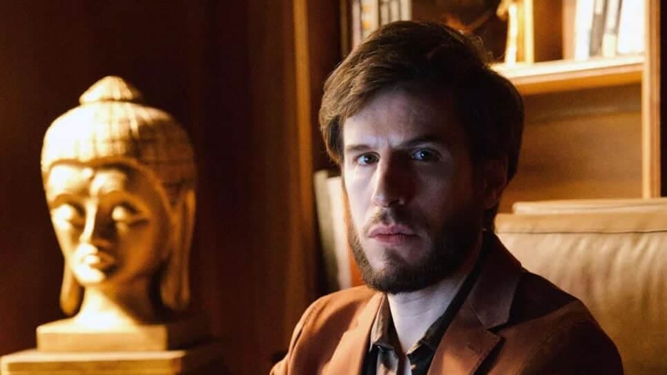 Baixinho é inescrupuloso: morte de protagonista que vai ter seu fim na novela (Foto: Reprodução/ Divulgação/ TV Globo) Baixinho é inescrupuloso: morte de protagonista que vai ter seu fim na novela (Foto: Reprodução/ Divulgação/ TV Globo)
