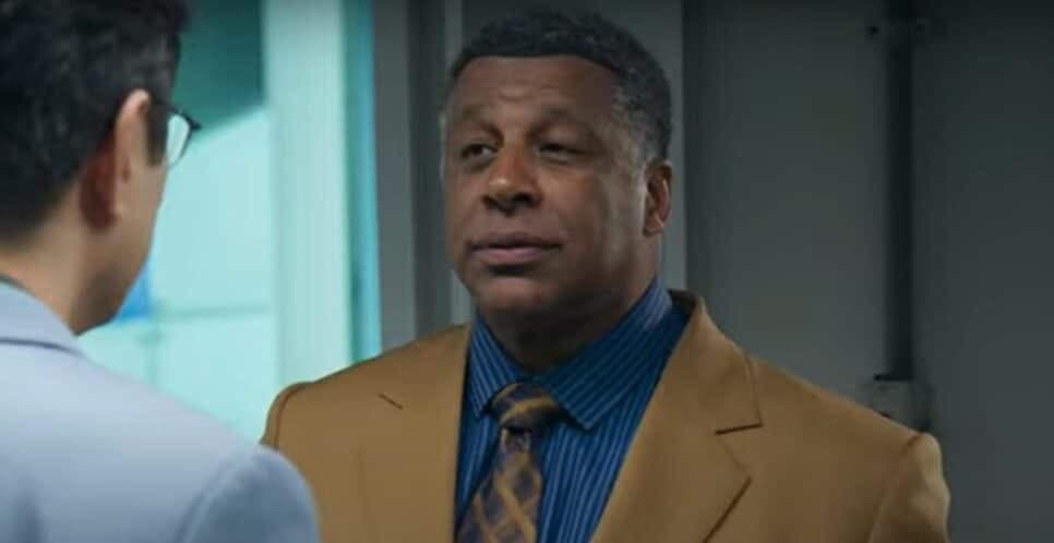 Edson é possível pai de Jão, de acordo com pistas da trama (Foto: Reprodução/ TV Globo) Edson é possível pai de Jão, de acordo com pistas da trama (Foto: Reprodução/ TV Globo)