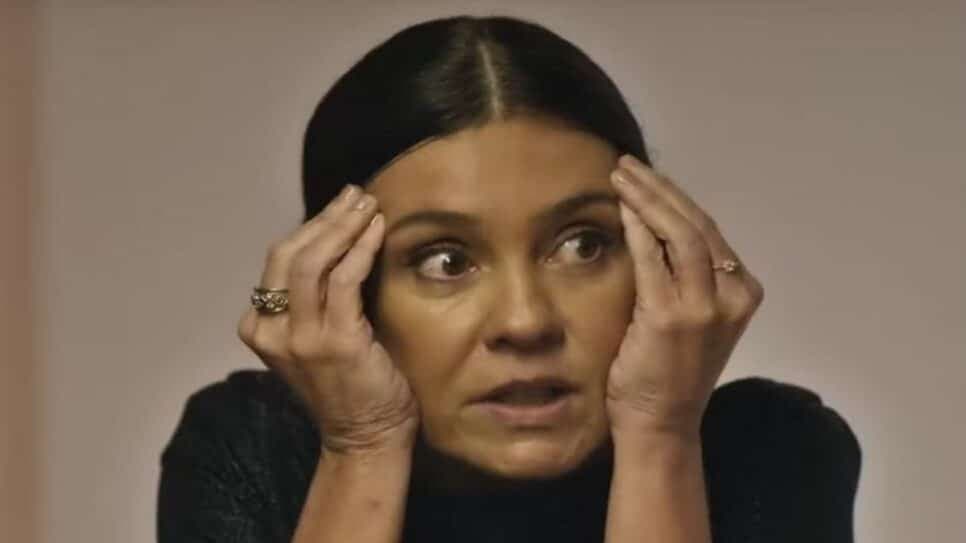 Mércia vai parar no hospício em Mania de Você (Foto: Reprodução/ TV Globo) Mércia vai parar no hospício em Mania de Você (Foto: Reprodução/ TV Globo)
