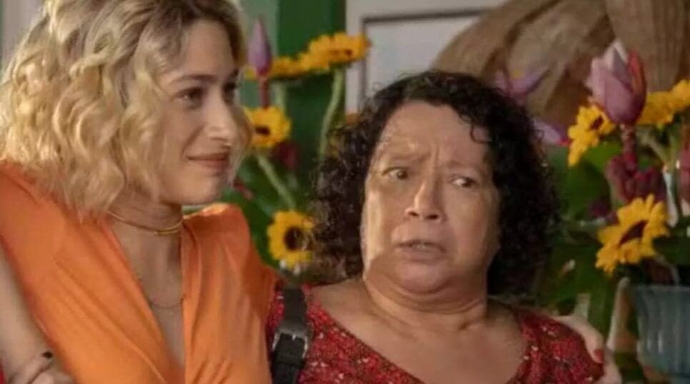 Sumiço de dona Castorina vai deixar Blandina em pânico por conta de anel valioso (Foto: Reprodução/ TV Globo) Sumiço de dona Castorina vai deixar Blandina em pânico por conta de anel valioso (Foto: Reprodução/ TV Globo)