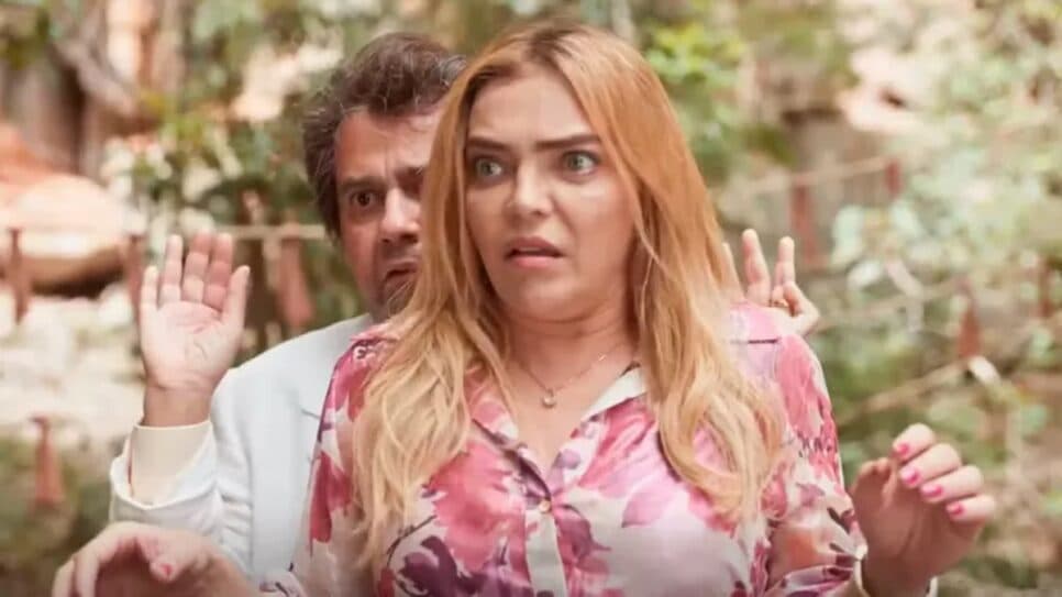 Acredite se quiser, mas Sabá Bodó e Nivalda tem crimes entregues por Romera e irão responder por todos eles (Foto: Reprodução/ Globoplay) Acredite se quiser, mas Sabá Bodó e Nivalda tem crimes entregues por Romera e irão responder por todos eles (Foto: Reprodução/ Globoplay)