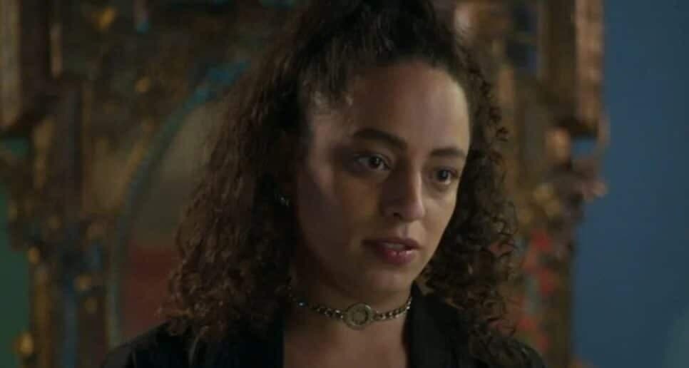 Capítulo da novela encerra com Cacá indo a casa de Jão e encontrando quem ela menos queria (Foto: Reprodução/ Globo) Capítulo da novela encerra com Cacá indo a casa de Jão e encontrando quem ela menos queria (Foto: Reprodução/ Globo)