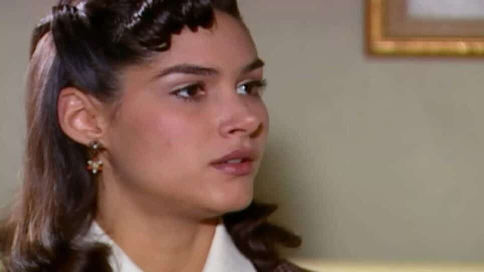 Roberval livra a barra de Dalila (Foto: Reprodução/ TV Globo) Roberval livra a barra de Dalila (Foto: Reprodução/ TV Globo)