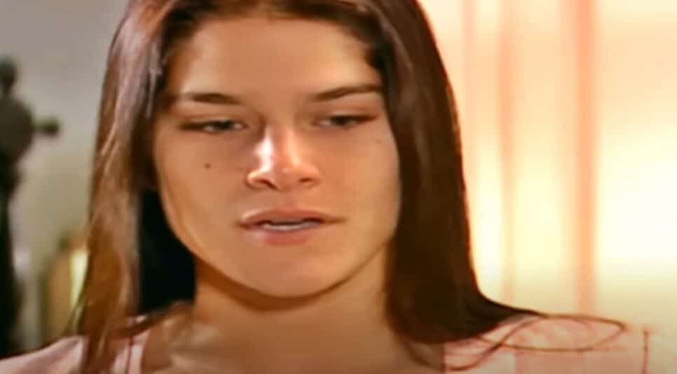 Serena (Priscila Fantin) em Alma Gêmea (Foto: Reprodução/ TV Globo) Serena (Priscila Fantin) em Alma Gêmea (Foto: Reprodução/ TV Globo)