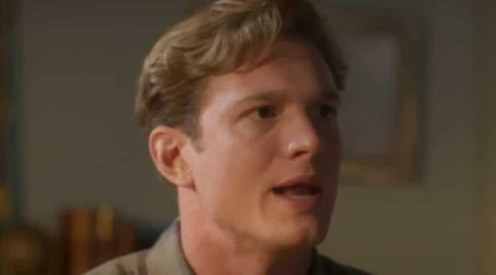 Beto confessa paixão por Beatriz e tem que encarar problemas (Foto: Reprodução/ Globo) Beto confessa paixão por Beatriz e tem que encarar problemas (Foto: Reprodução/ Globo)