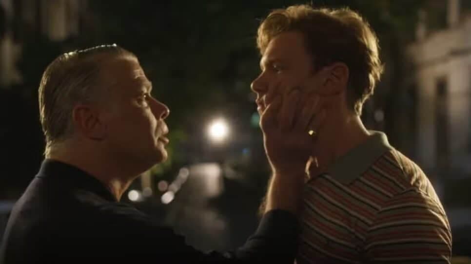 Juliano está furioso com Beto no próximo capítulo após ler reportagem (Foto: Reprodução/ Globo) Juliano está furioso com Beto no próximo capítulo após ler reportagem (Foto: Reprodução/ Globo)