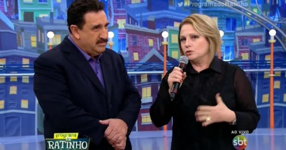 Magdalena Bonfiglioli e Ratinho no programa do SBT (Foto: Reprodução/Youtube) Magdalena Bonfiglioli e Ratinho no programa do SBT (Foto: Reprodução/Youtube)