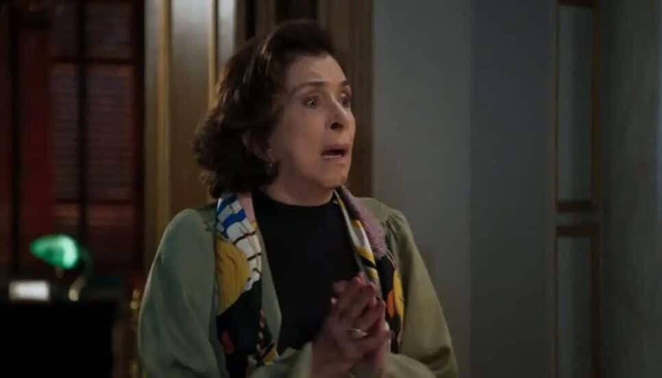 Belisa corre risco de segredo revelado por diário encontrado (Foto: Reprodução/ TV Globo) Belisa corre risco de segredo revelado por diário encontrado (Foto: Reprodução/ TV Globo)