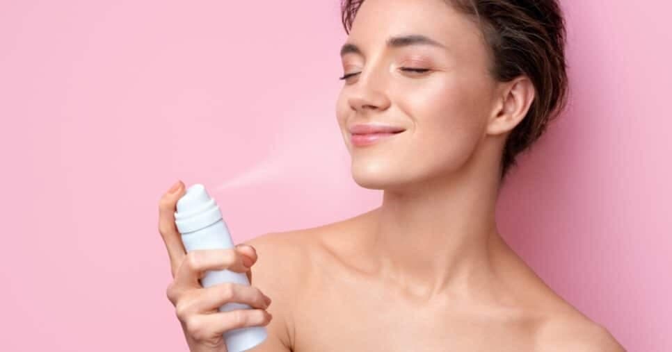 A água termal hidrata e protege a pele contra o envelhecimento precoce (Foto: Reprodução/ Internet) A água termal hidrata e protege a pele contra o envelhecimento precoce (Foto: Reprodução/ Internet)