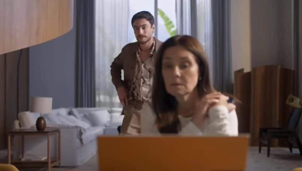 Iberê saca romance de Mércia (Foto: Reprodução/ TV Globo) Iberê saca romance de Mércia (Foto: Reprodução/ TV Globo)