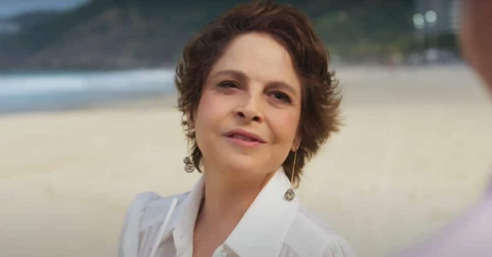 Volta Por Cima: Joyce leva Osmar pra cama (Foto: Reprodução/ Globo) Volta Por Cima: Joyce leva Osmar pra cama (Foto: Reprodução/ Globo)