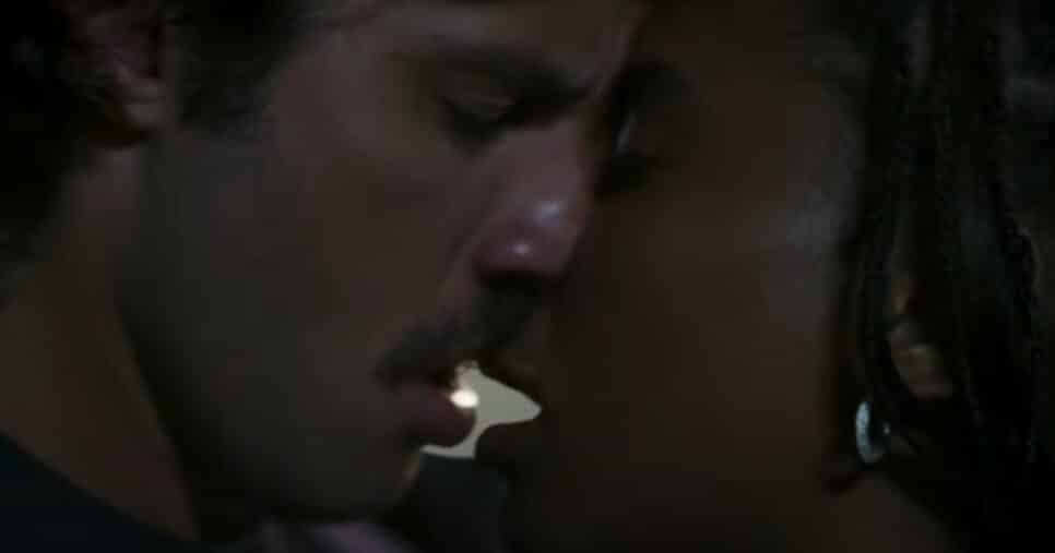 Vilão cai como peixe em armadilha da ex (Foto: Reprodução/ TV Globo) Vilão cai como peixe em armadilha da ex (Foto: Reprodução/ TV Globo)