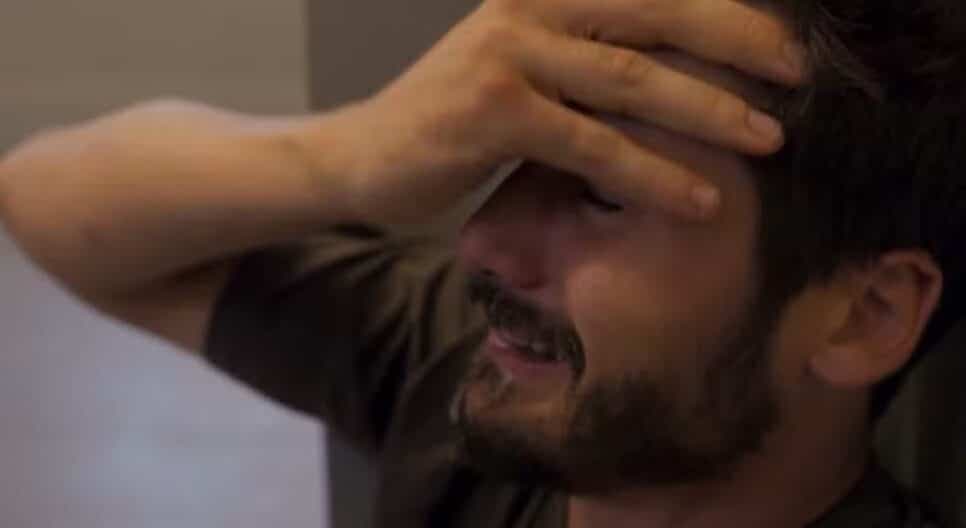 Mania de Você: Rudá no fundo do poço recebe visita do além (Foto: Reprodução/ TV Globo) Mania de Você: Rudá no fundo do poço recebe visita do além (Foto: Reprodução/ TV Globo)
