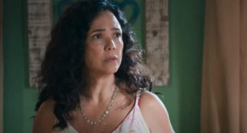 Volta Por Cima: Doralice descobre traição e acaba internada (Foto: Reprodução/ TV Globo) Volta Por Cima: Doralice descobre traição e acaba internada (Foto: Reprodução/ TV Globo)
