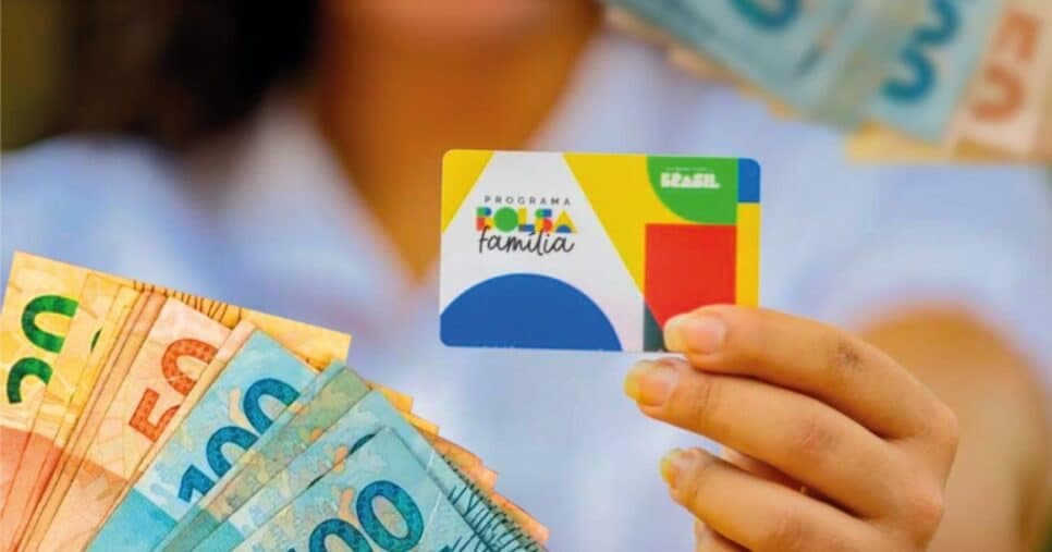 Adeus só R$ 600: Bolsa Família confirma hoje (7) EXTRA salvador junto com +10 presentões aos beneficiários