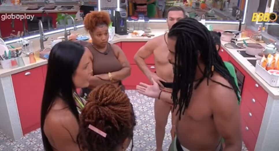 Barraco e gritaria no reality show (Foto: Reprodução/ Globo) Barraco e gritaria no reality show (Foto: Reprodução/ Globo)