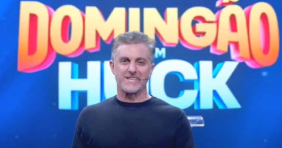 Luciano Huck paralisa Domingão e expõe bastidores outrora vetados e promessa cumprida (Foto: Reprodução/ TV Globo) Luciano Huck paralisa Domingão e expõe bastidores outrora vetados e promessa cumprida (Foto: Reprodução/ TV Globo)