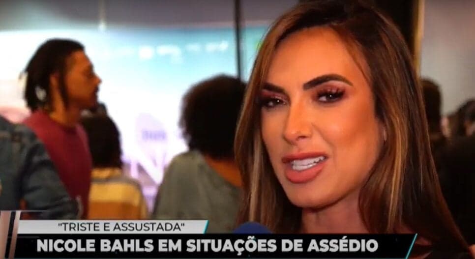 Em 2023, a ex modelo confessou assédio de diretor ao vivo na TV (Foto: Reprodução/ TV Fama/ RedeTV!/ YouTube) Em 2023, a ex modelo confessou assédio de diretor ao vivo na TV (Foto: Reprodução/ TV Fama/ RedeTV!/ YouTube)
