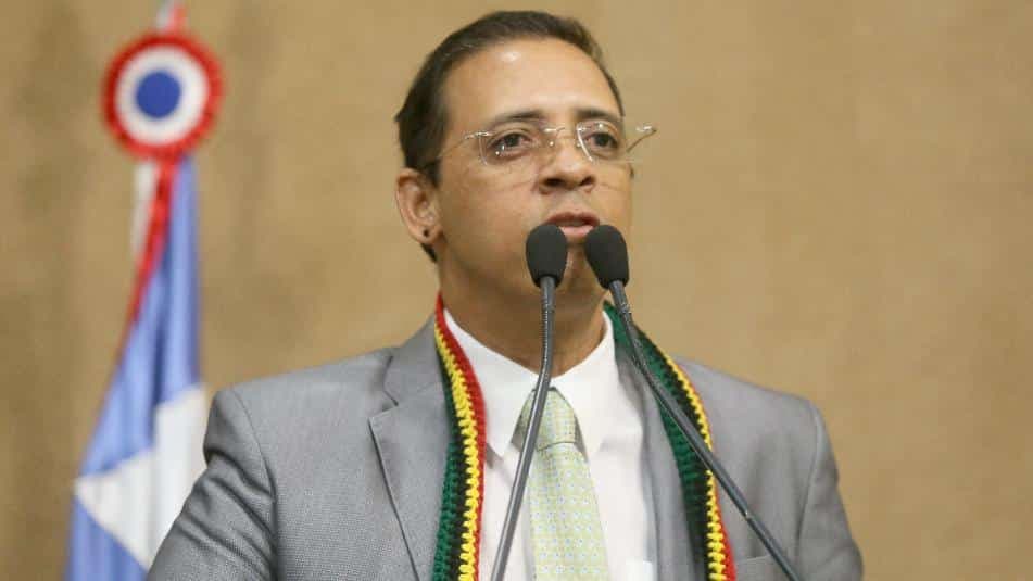 Deputado Hilton Coelho (PSOL) (Foto Reprodução/ALBA) Deputado Hilton Coelho (PSOL) (Foto Reprodução/ALBA)