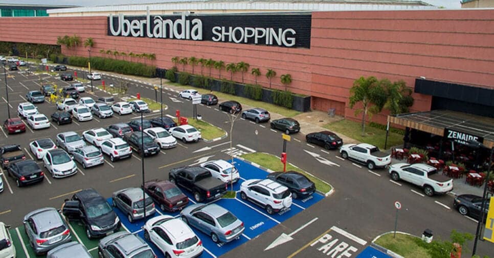 Uberlândia Shopping atualmente é um dos mais queridinhos da região (Foto Reprodução/Internet) Uberlândia Shopping atualmente é um dos mais queridinhos da região (Foto Reprodução/Internet)