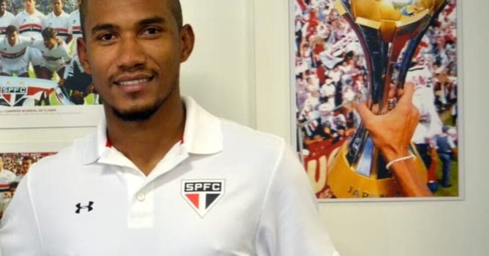 Getterson em anúncio do São Paulo — Foto: Juca Pacheco / saopaulofc.net Getterson em anúncio do São Paulo — Foto: Juca Pacheco / saopaulofc.net
