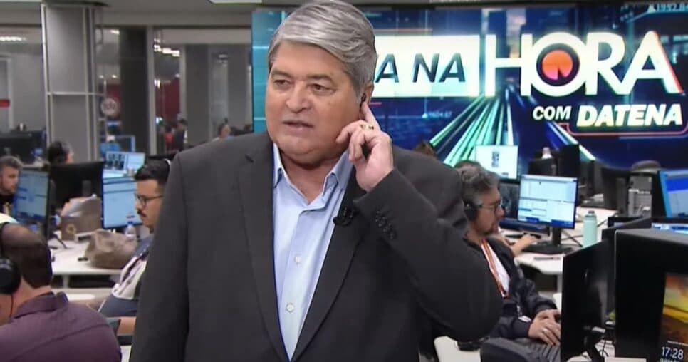 Datena se recusa negociar com bandidos para liberar reféns ao vivo no SBT e desaba: “Me arrependi” (Foto: Reprodução/ SBT) Datena se recusa negociar com bandidos para liberar reféns ao vivo no SBT e desaba: “Me arrependi” (Foto: Reprodução/ SBT)