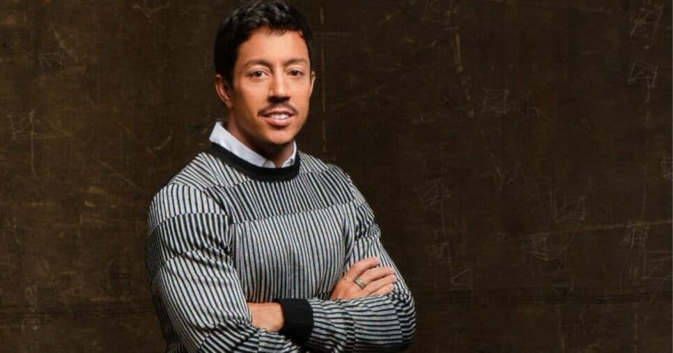 Renato Albani faz história na comédia e vende mais de 40 mil ingressos em menos de 24 horas