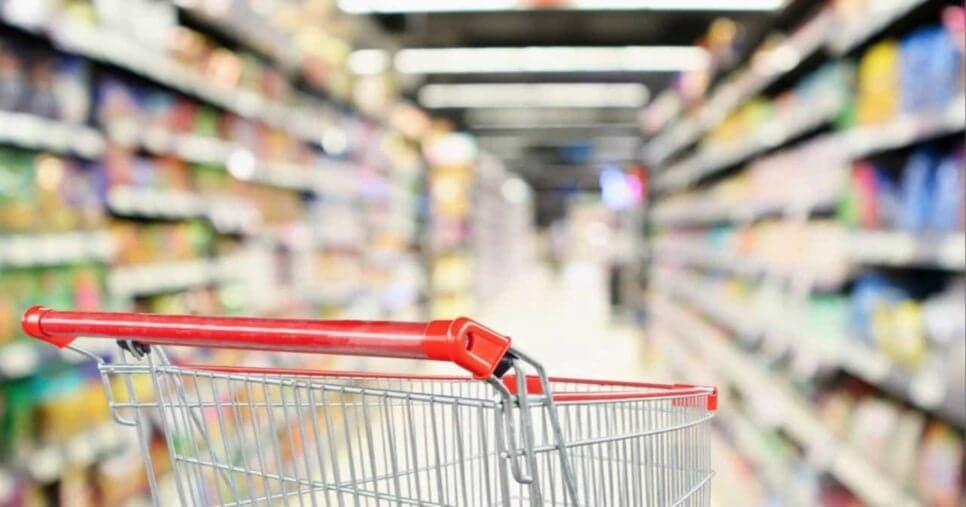Fechamento no RS e venda em Porto Alegre: Rede de supermercados nº1 decreta 2 sentenças em 2025