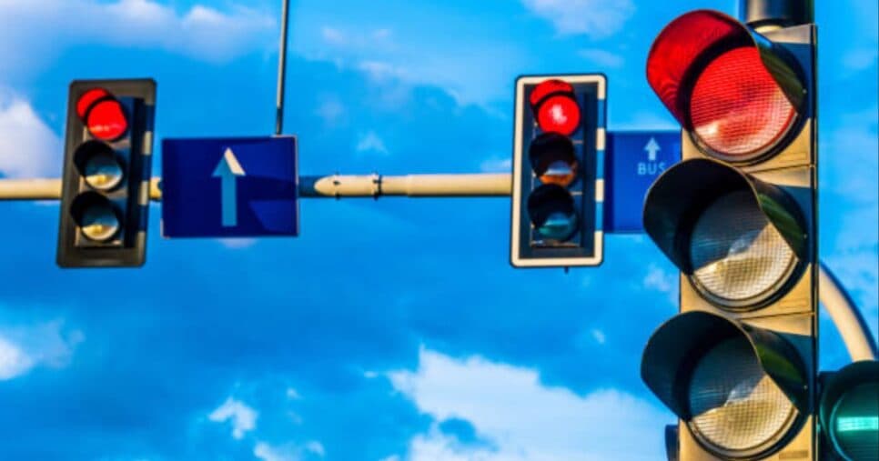 Nova lei do semáforo em Campinas, SP, e traz alerta a motoristas (Foto: Reprodução/ Internet) Nova lei do semáforo em Campinas, SP, e traz alerta a motoristas (Foto: Reprodução/ Internet)