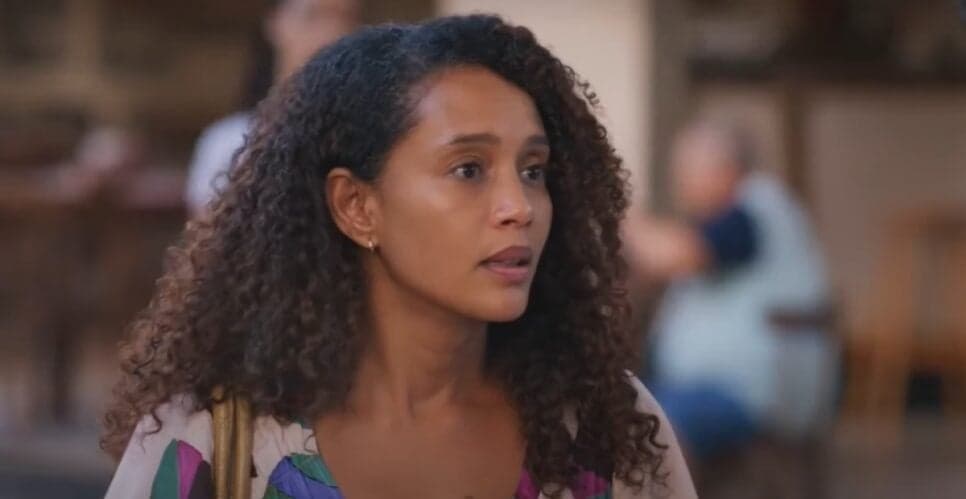 Raquel apunhalada (Foto: Reprodução/ TV Globo) Raquel apunhalada (Foto: Reprodução/ TV Globo)