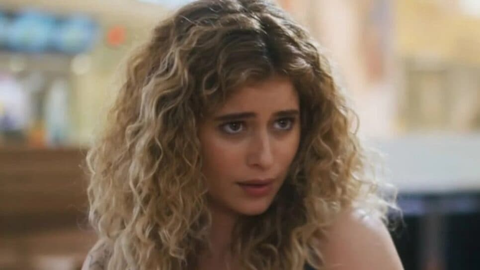 Roxelle presa a mando de Gerson (Foto: Reprodução/ TV Globo) Roxelle presa a mando de Gerson (Foto: Reprodução/ TV Globo)