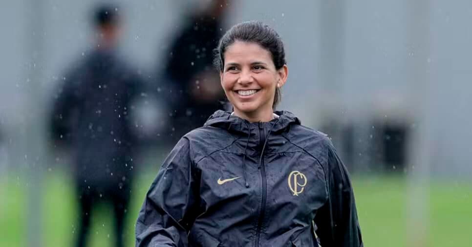 Ana Carolina Côrte era a chefe do departamento médico do Corinthians (Foto: Reprodução) Ana Carolina Côrte era a chefe do departamento médico do Corinthians (Foto: Reprodução)