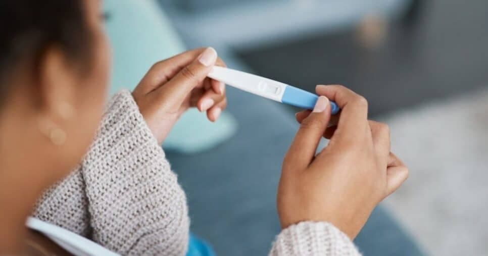 3 sinais, além do atraso na menstruação, que indicam gravidez