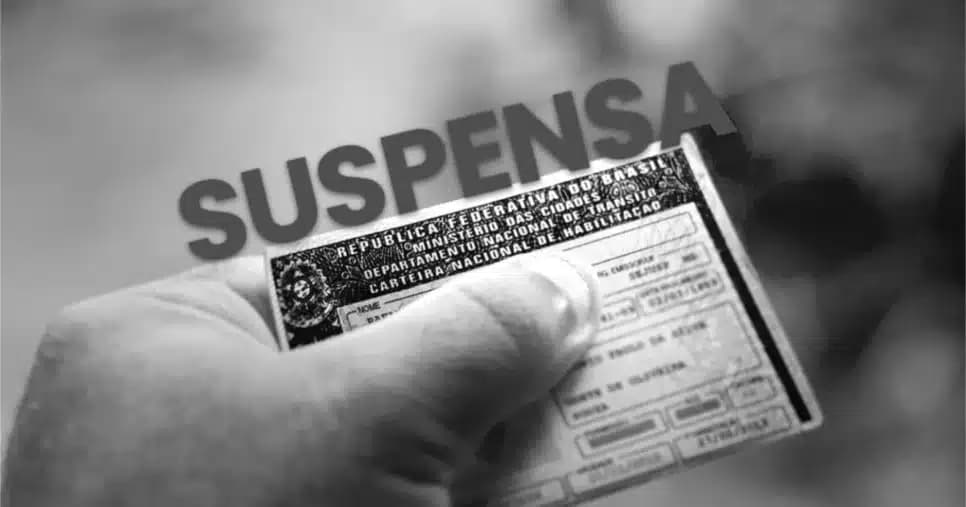 Essas 10 multas trazem suspensão imediata da CNH por conta de lei de trânsito em vigor