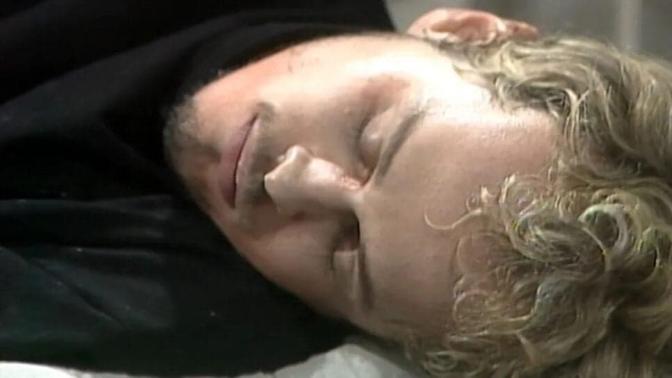 A Viagem passa a tratar do tema espírita após desencarne de Alexandre (Guilherme Fontes), a primeira morte de protagonista na trama (Foto: Reprodução/ Globoplay) A Viagem passa a tratar do tema espírita após desencarne de Alexandre (Guilherme Fontes), a primeira morte de protagonista na trama (Foto: Reprodução/ Globoplay)
