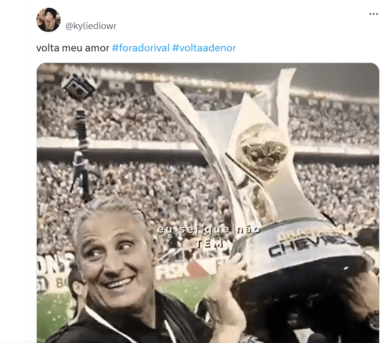 Torcedores pedem a demissão de Dorival Jr - Foto X Torcedores pedem a demissão de Dorival Jr - Foto X