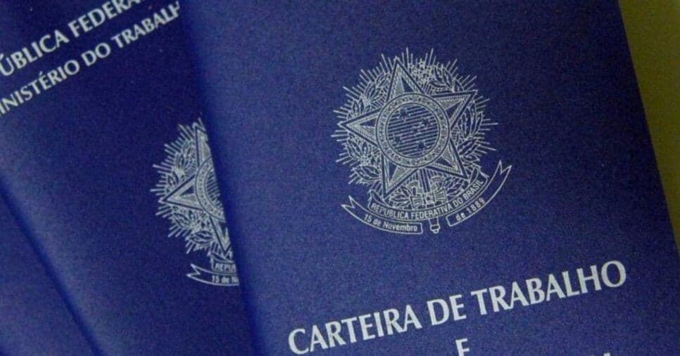 Quantas faltas demitem CLTs por justa causa? Veja o que lei trabalhista diz
