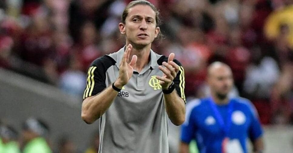 Boto age na surdina e bate martelo sobre adeus de Filipe Luís no Flamengo