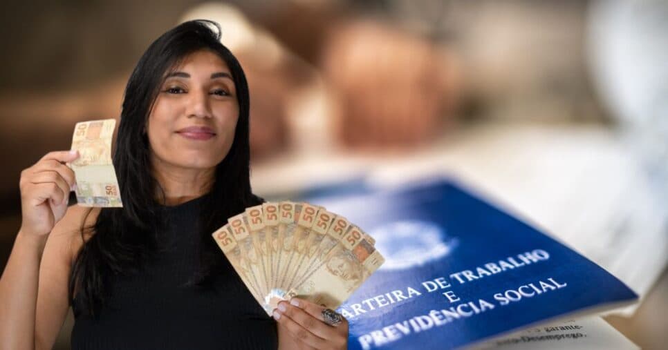 Nada dos R$1518: Regra em vigor revela quem pode receber salário mínimo de R$1730 em 2025