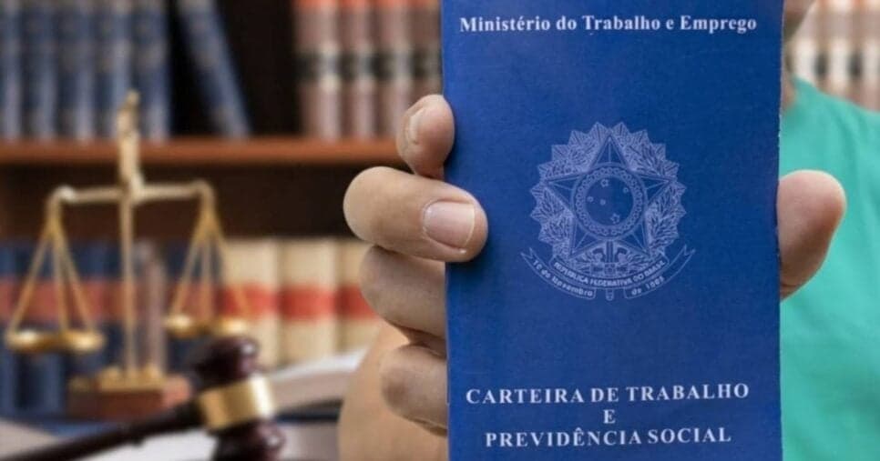 Lei trabalhista em vigor traz redução na carga horária com fim das 8h de trabalho por dia a CLTs