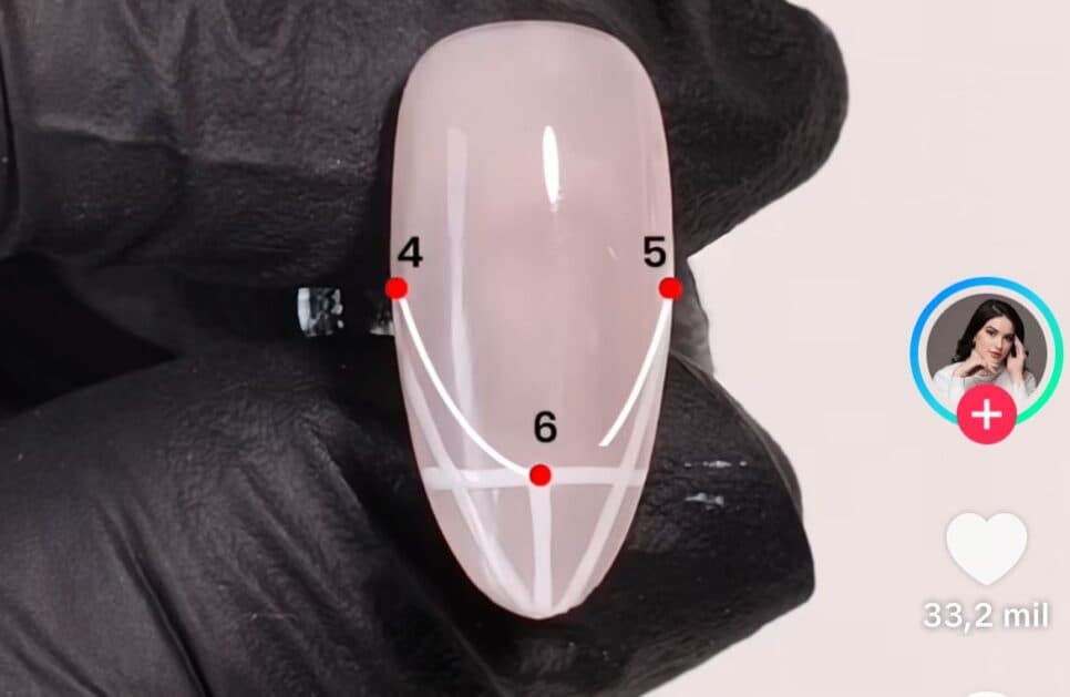 5 passos que deixam as unhas com cara de salão sem gastar - Foto TikTok 5 passos que deixam as unhas com cara de salão sem gastar - Foto TikTok