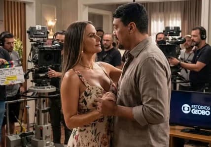 Viviane e Belo em Três Graças (Foto: Reprodução / Globo)
Viviane e Belo em Três Graças (Foto: Reprodução / Globo)