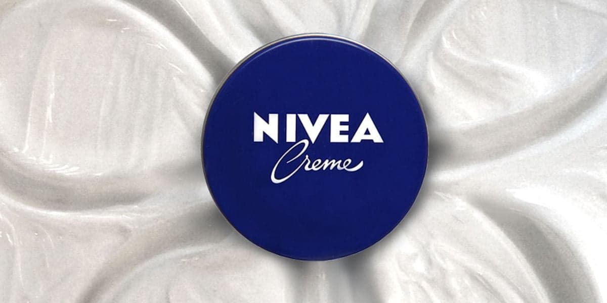Creme Nívea ajuda na hora de tingir os fios de cabelo (Reprodução: Divulgação) Creme Nívea ajuda na hora de tingir os fios de cabelo (Reprodução: Divulgação)