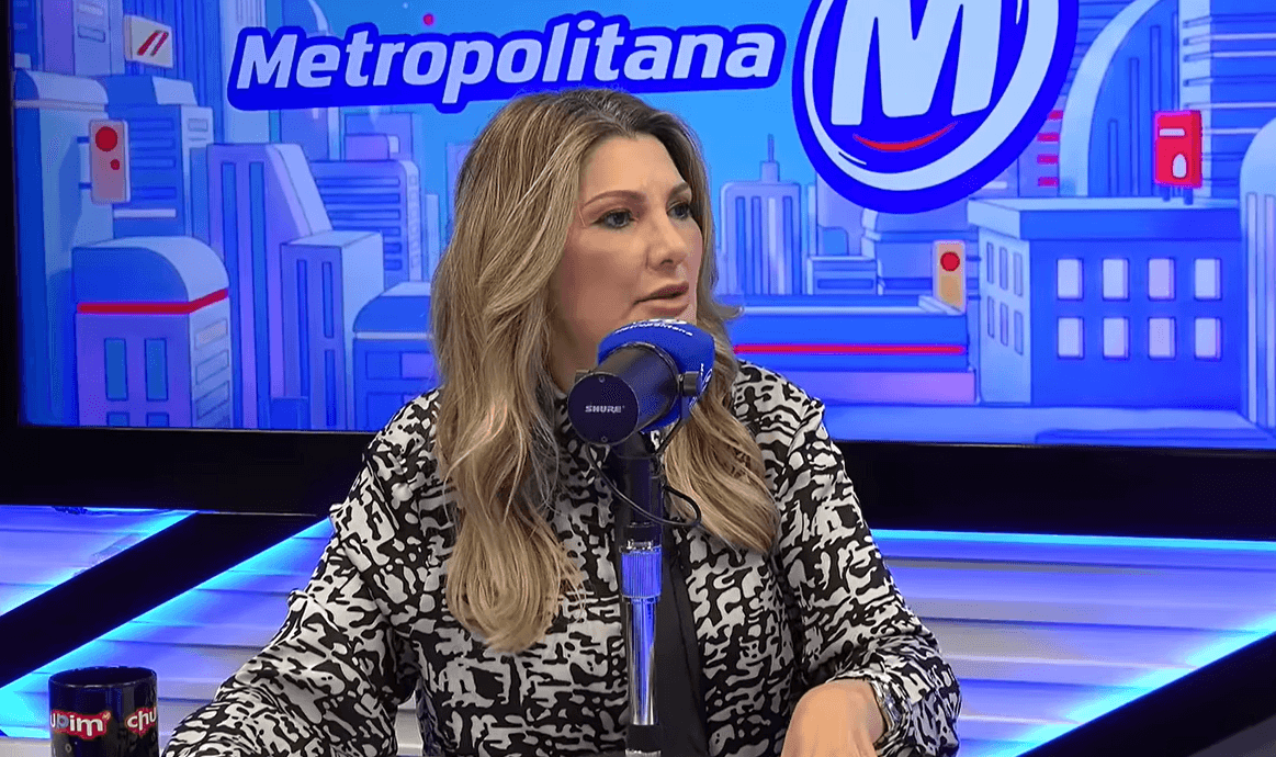Antônia Fontenelle no programa Chupim (Foto: Reprodução / YouTube)
Antônia Fontenelle no programa Chupim (Foto: Reprodução / YouTube)