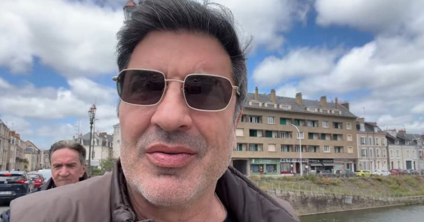 Edu Guedes durante viagem para Algarve, em Portugal (Foto: Reprodução / YouTube) Edu Guedes durante viagem para Algarve, em Portugal (Foto: Reprodução / YouTube)