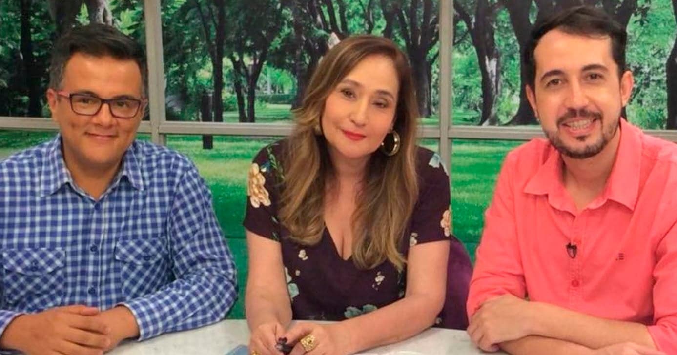 Colunista de Sonia Abrão revela saída e reação dela: "Muito sentido"